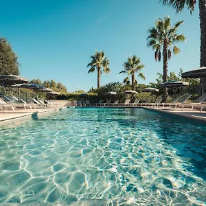 https://hotel-le-catalogne.fr-provencehotel.com