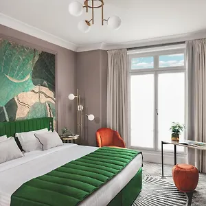 M Social Opera Hotel