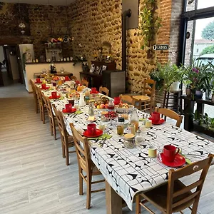 https://chateau-de-la-saone.hotels-rhonealpes.com
