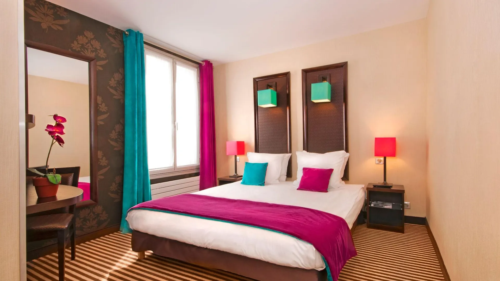 Hotel Pax Opera Paris