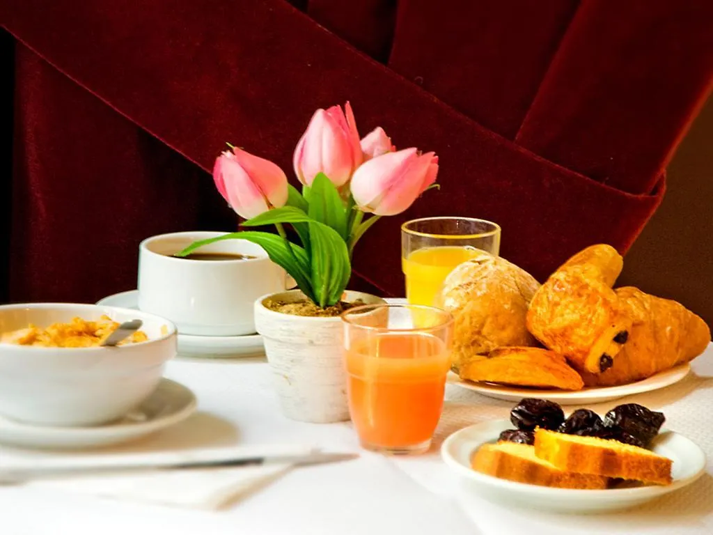 Hotel Pax Opera Paris