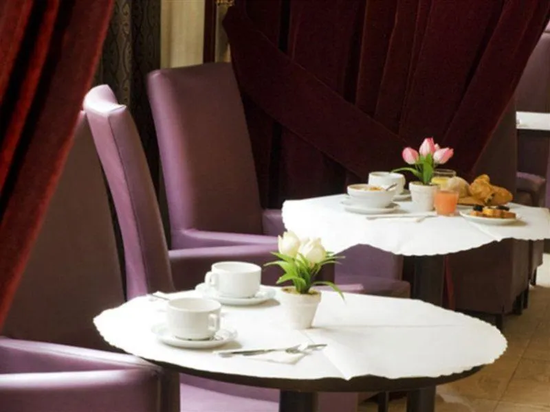 Hotel Pax Opera Paris 3*,  France