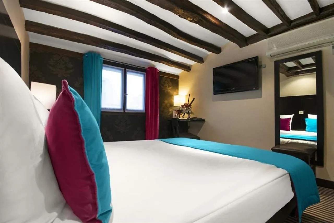 Hotel Pax Opera Paris 3*,
