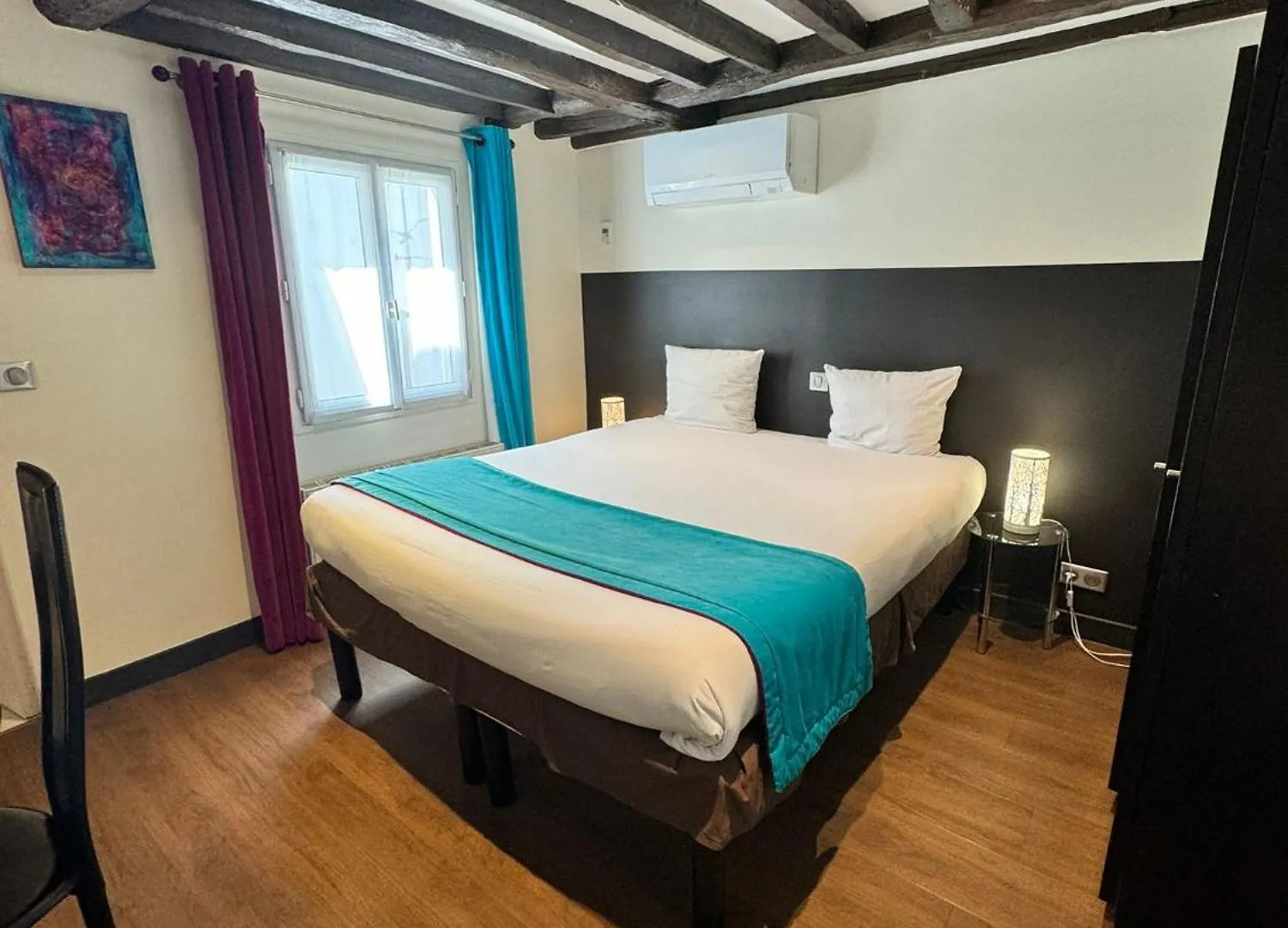 Hotel Pax Opera Paris